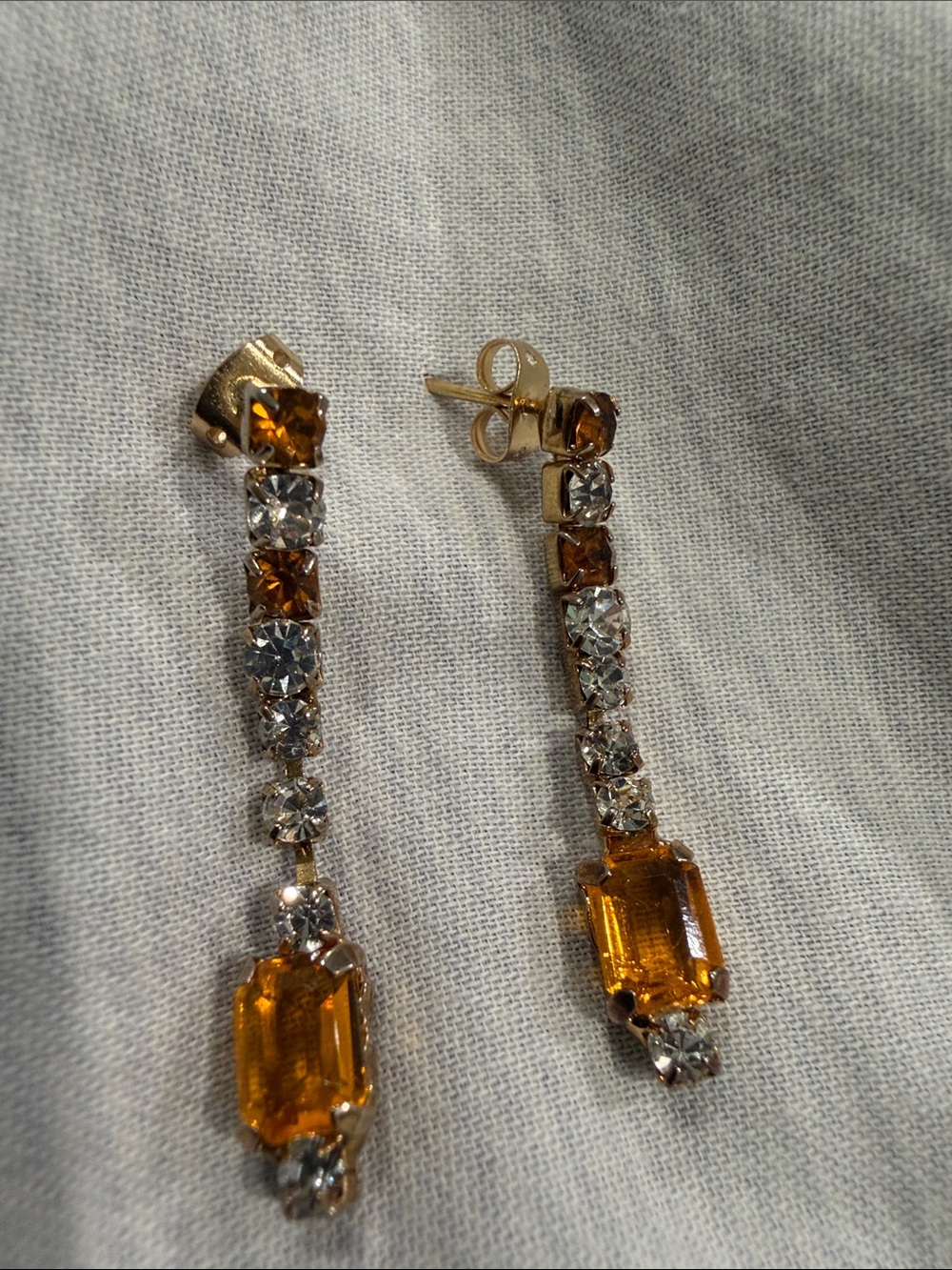 Vintage Gold-Tone Amber and Clear Linear Drop Earrings – Sparkling Amber Accent
